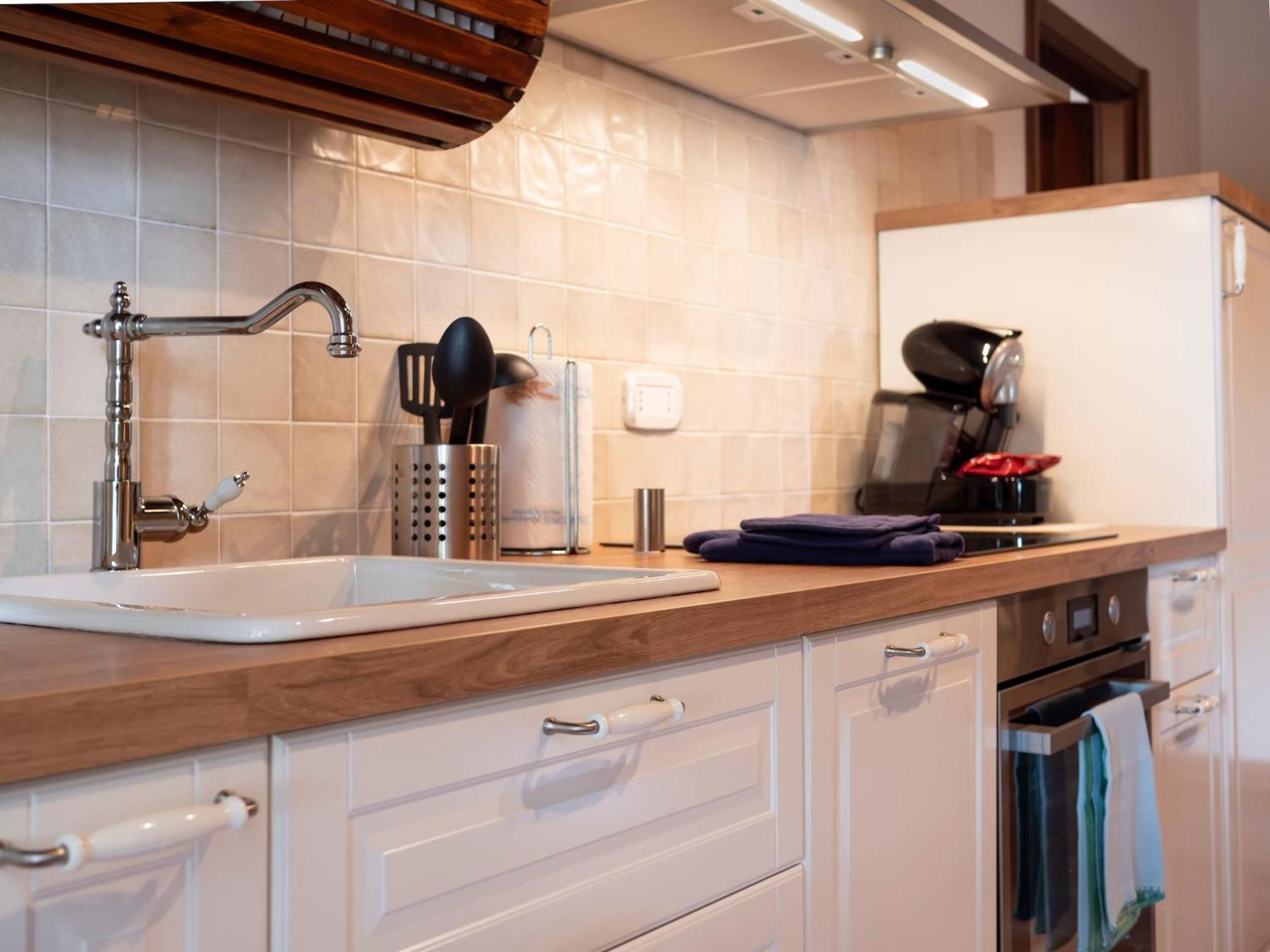 Stunning Apartment In Mombaroccio Near Metauro River מראה חיצוני תמונה