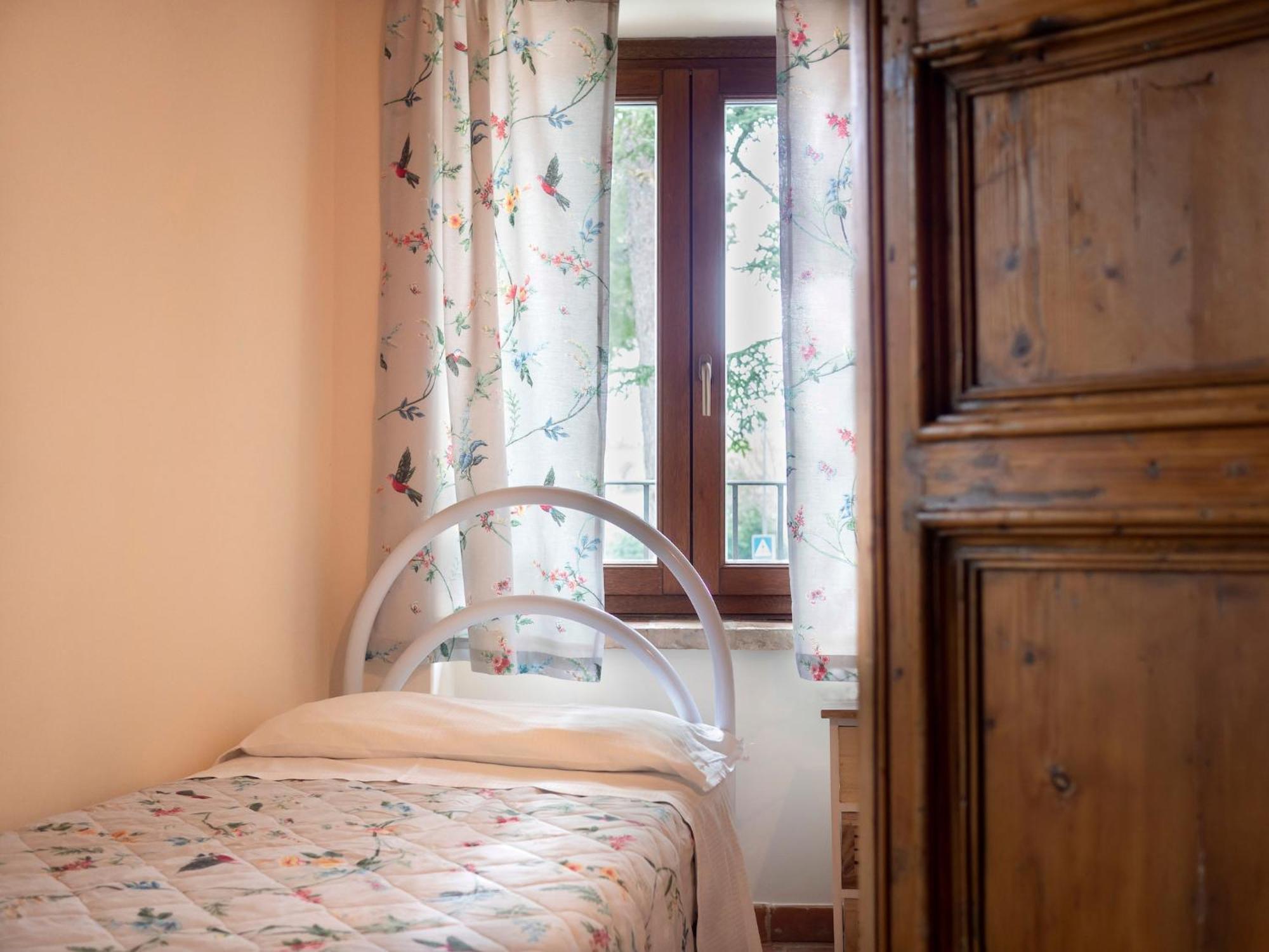 Stunning Apartment In Mombaroccio Near Metauro River מראה חיצוני תמונה