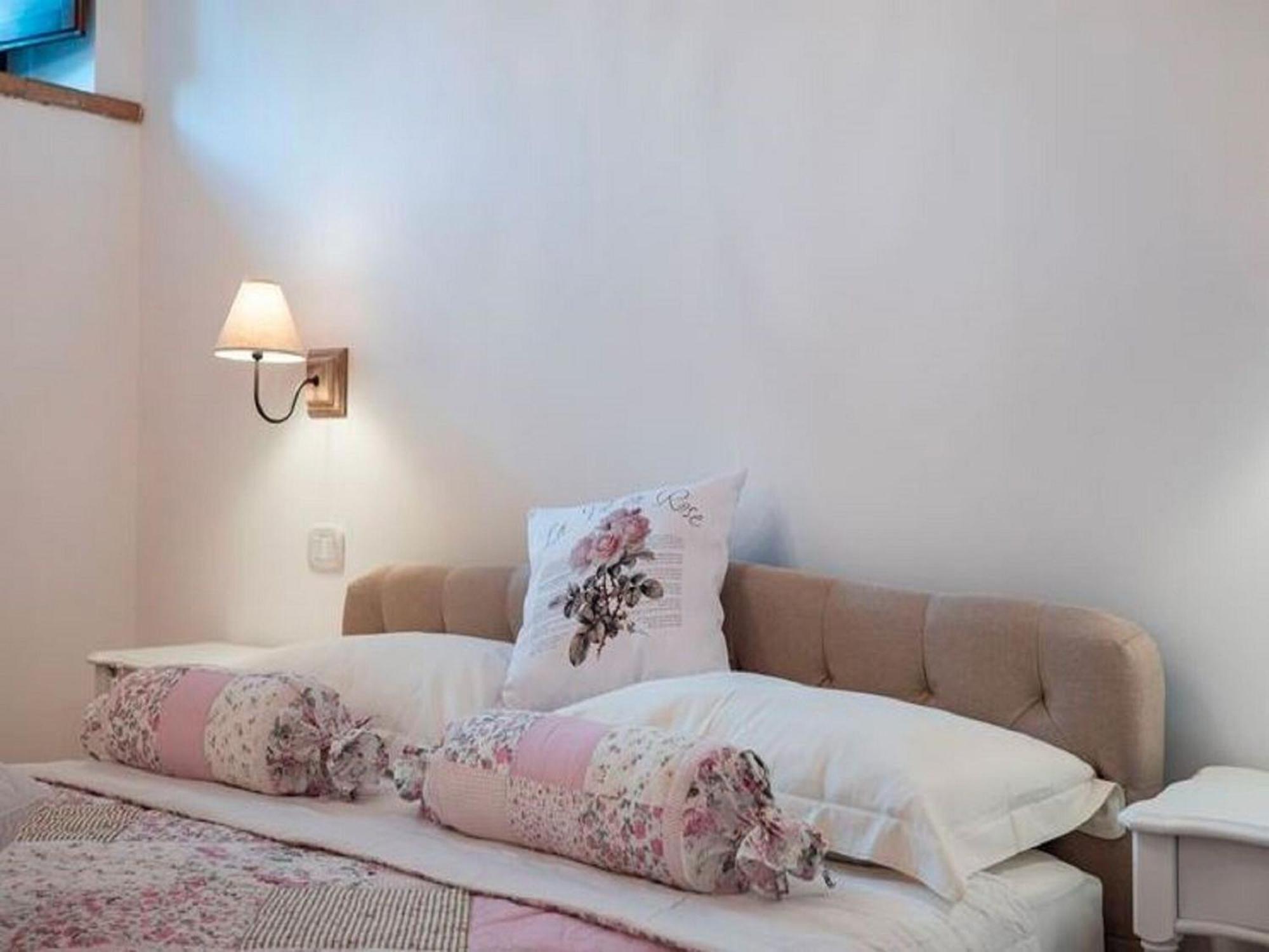 Stunning Apartment In Mombaroccio Near Metauro River מראה חיצוני תמונה