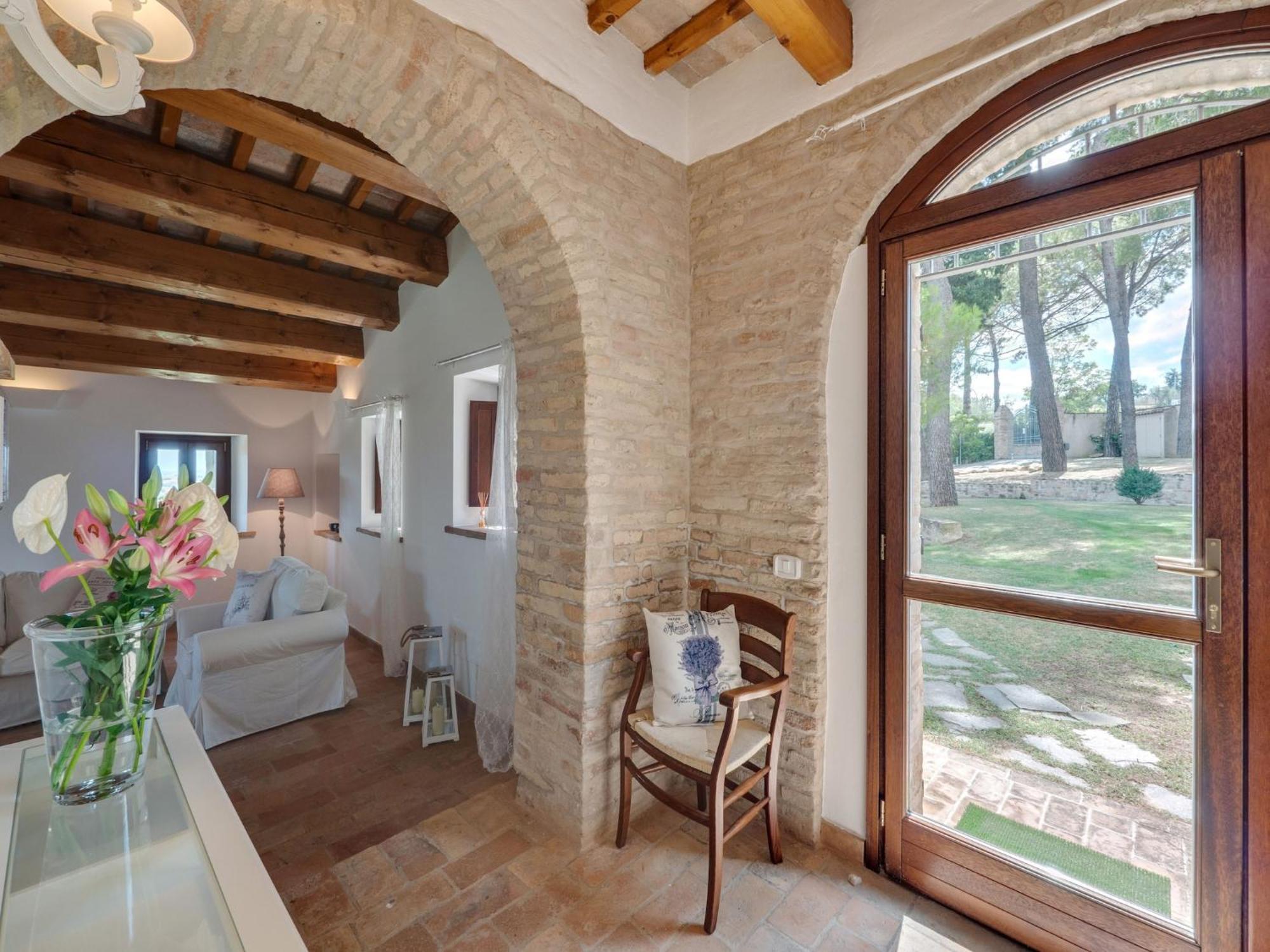 Stunning Apartment In Mombaroccio Near Metauro River מראה חיצוני תמונה