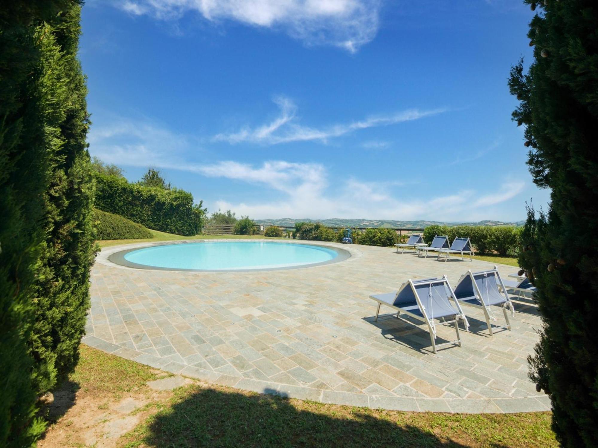 Stunning Apartment In Mombaroccio Near Metauro River מראה חיצוני תמונה