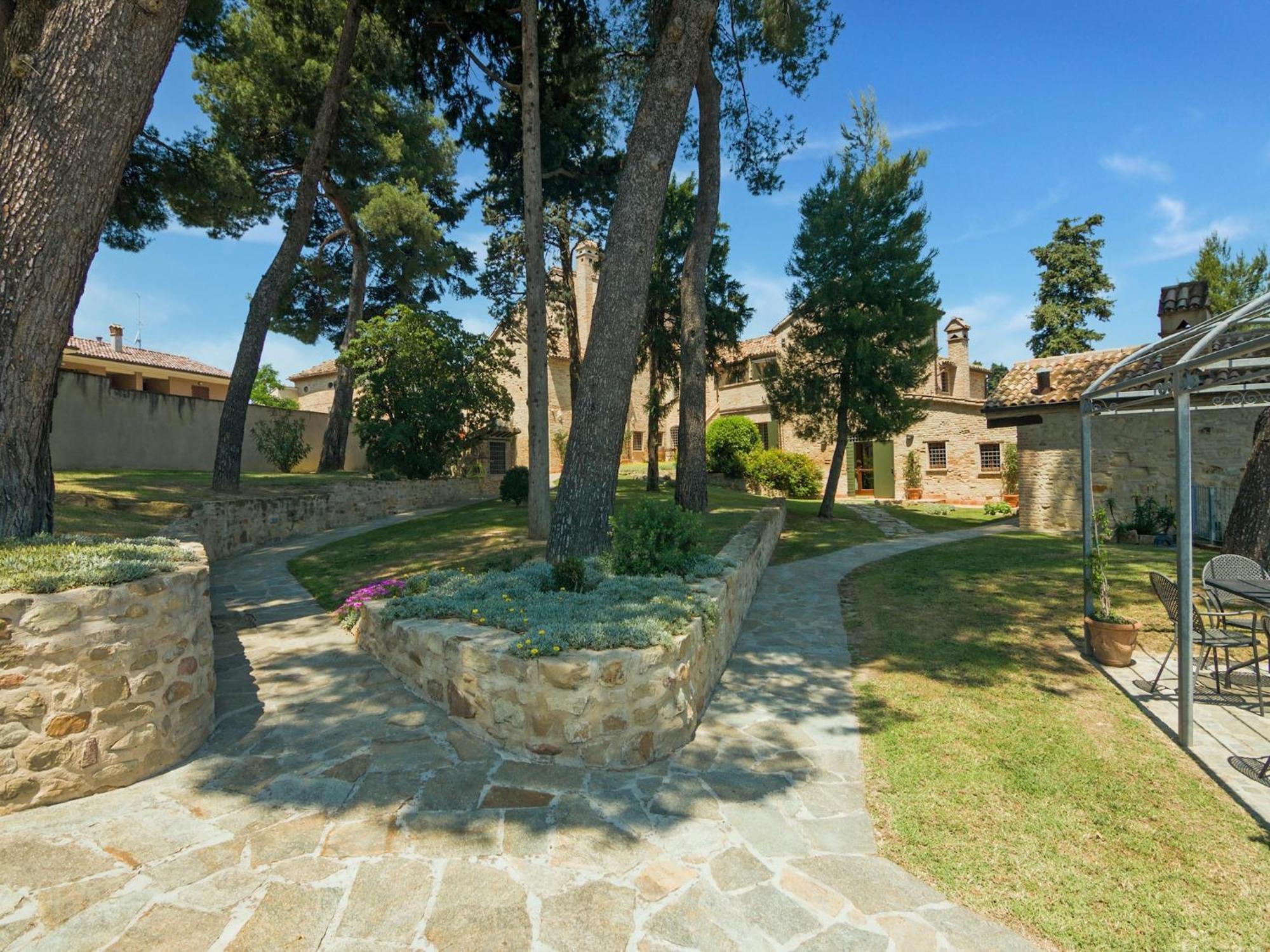 Stunning Apartment In Mombaroccio Near Metauro River מראה חיצוני תמונה